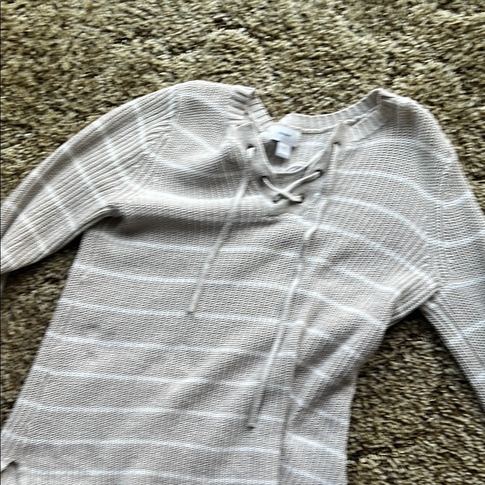 Old Navy Cream Crew Neck Sweater with Ribbed Knit